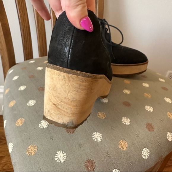 Eileen Fisher | Black Leather Wood Sole Platform Oxfords Size 8 - Picture 4 of 9
